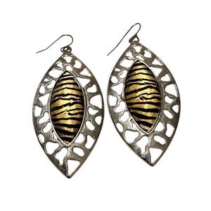 Costume Jewelery Earrings  see measurements